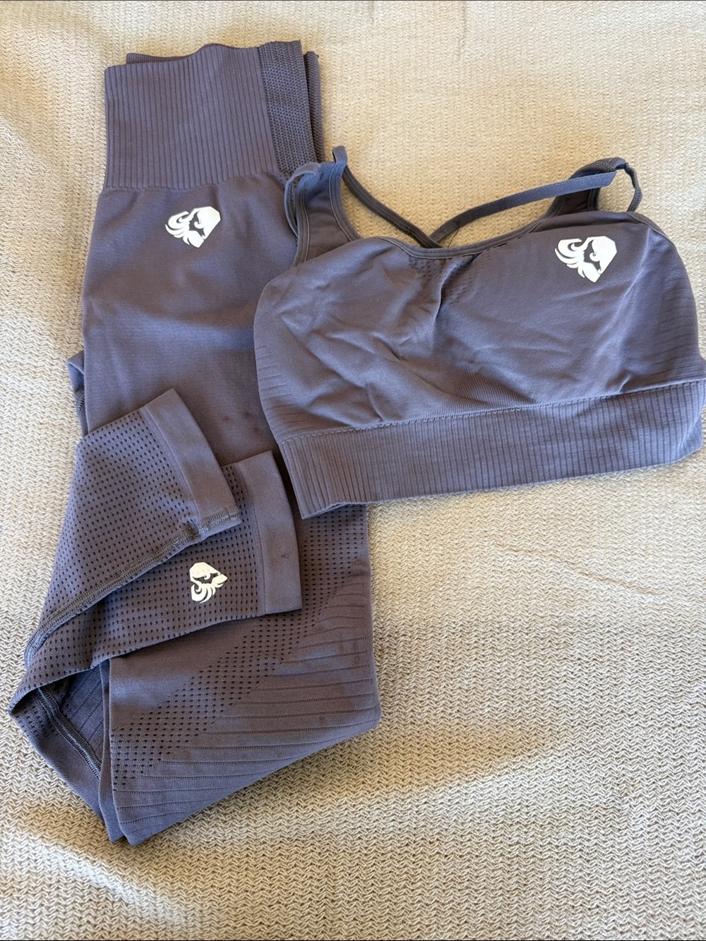 Seamless Slate Sports Bra in Charcoal